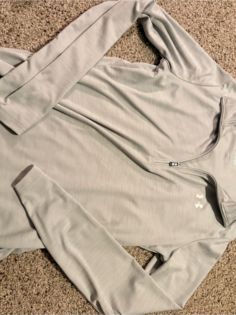 Under Armour women’s Light Grey 1/4 Zip Performance Pullover